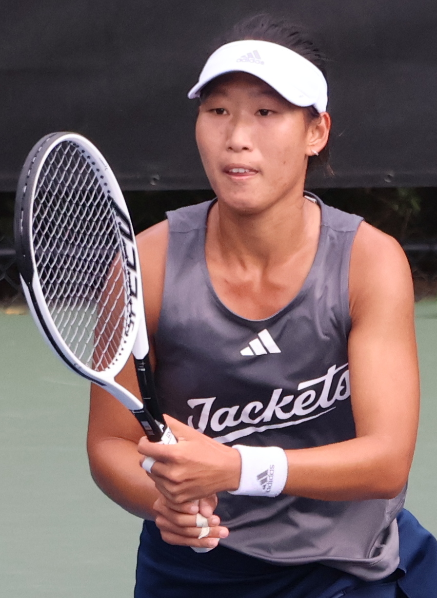 Carol Young Suh Lee 프로필 사진